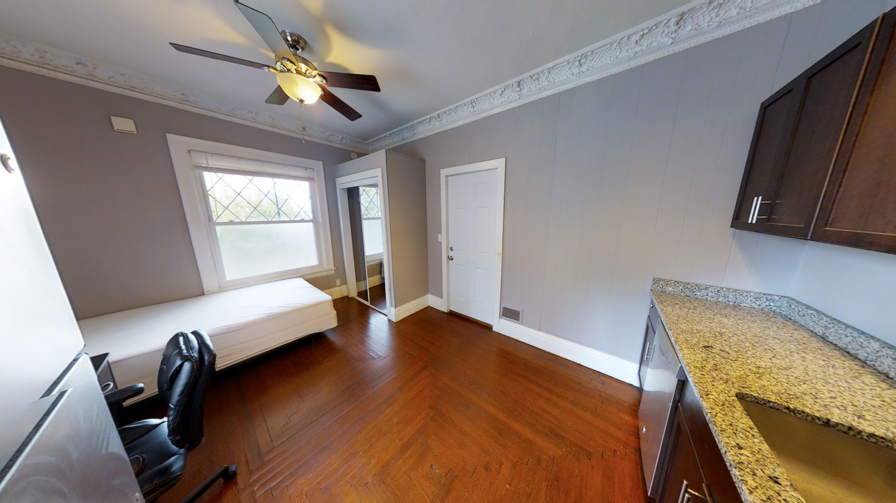 113 Comstock Ave Apt 1